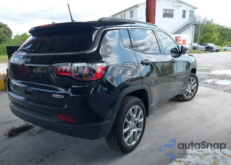 2024 Jeep Compass Latitude Lux Fwd from USA, damaged, VIN 3C4NJDFN5RT104769